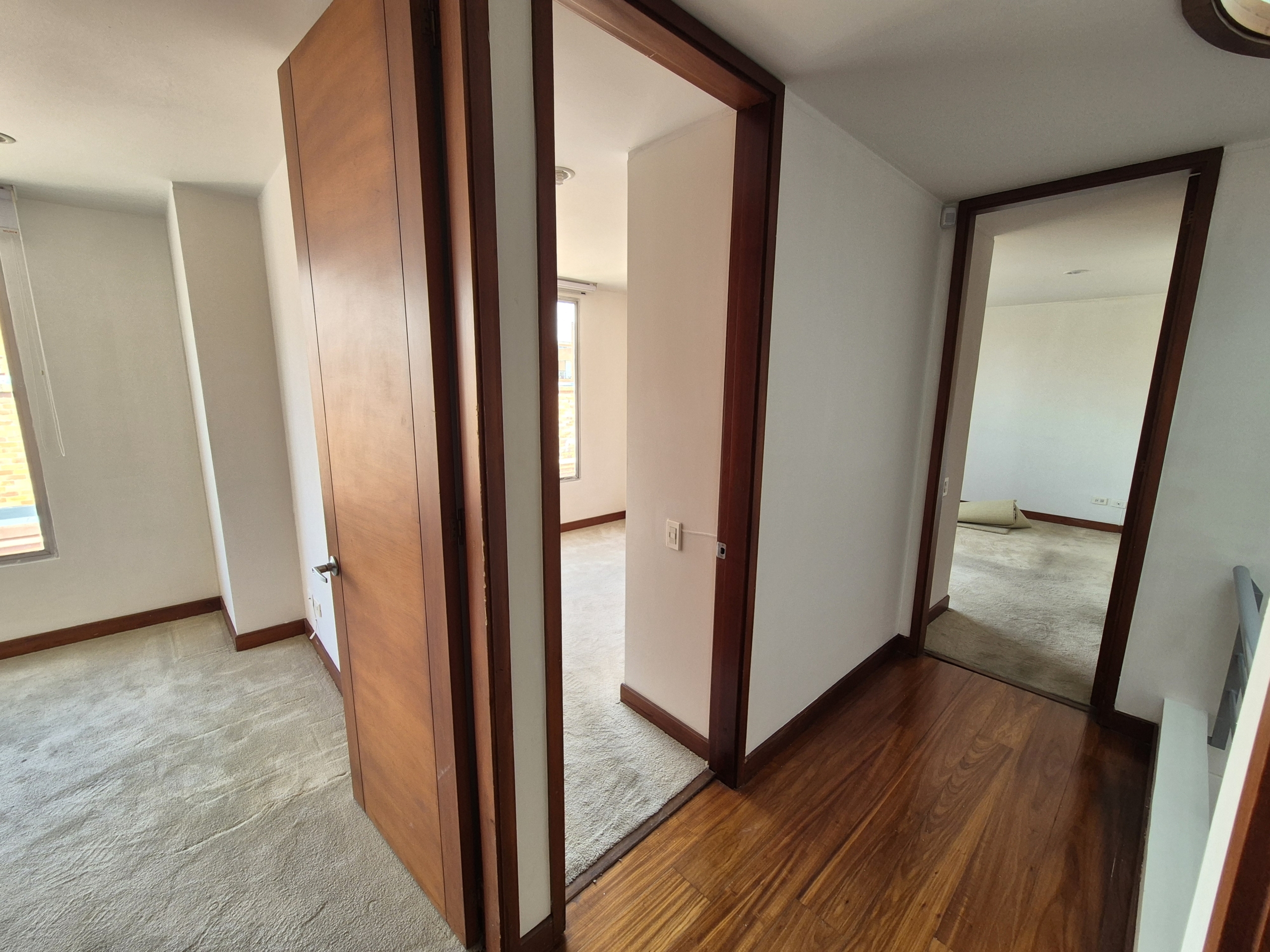 0006 Hall Piso 2 a